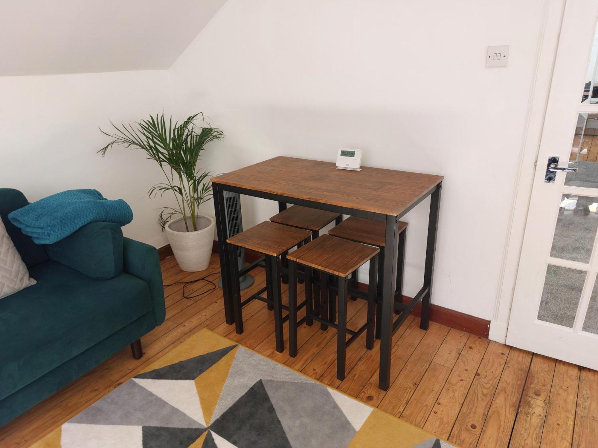 Vakantiehuis Bright - - Sleeps 10