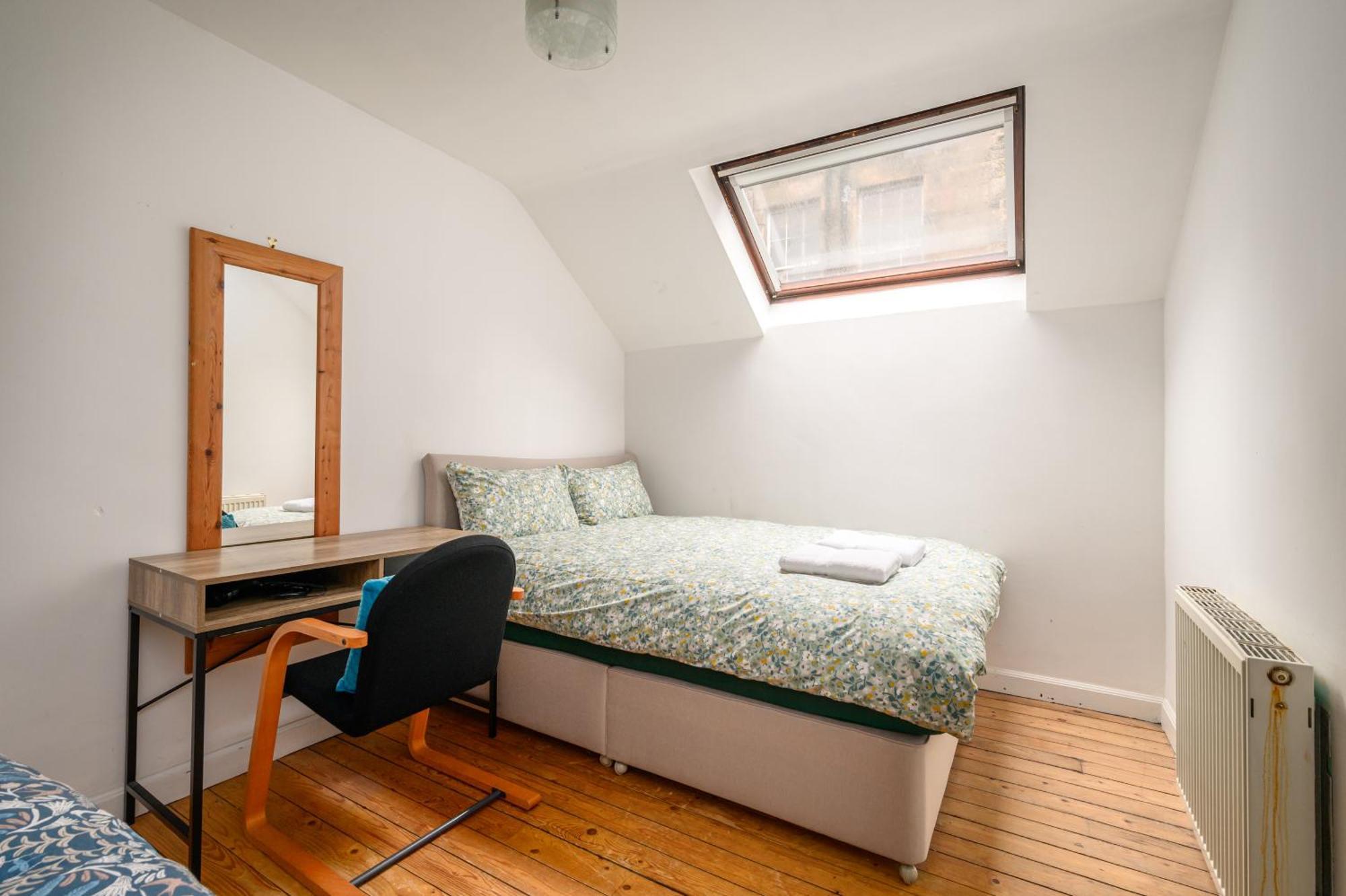 Bright - - Sleeps 10 Vakantiehuis